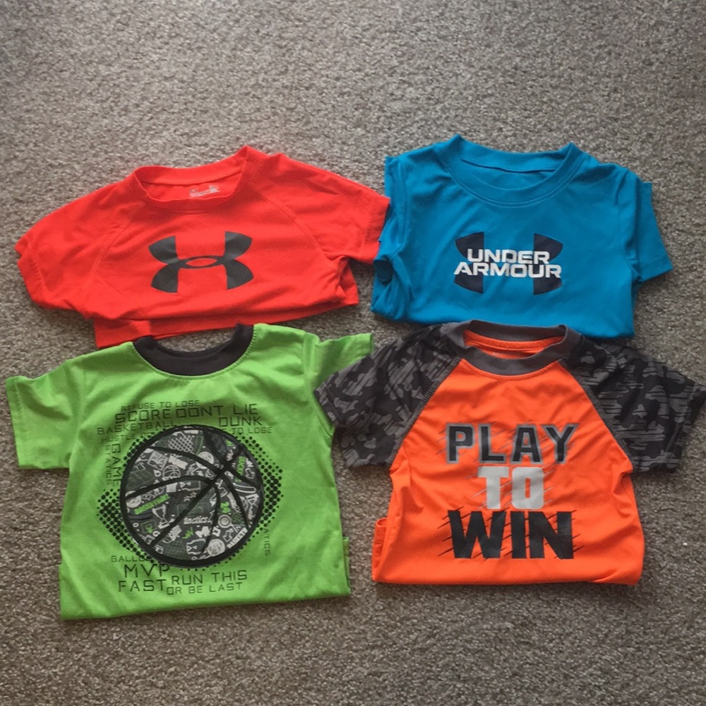 T-Shirt Bundle (2-under armour,1-healthtex,1-buzzer beater) Size 3T